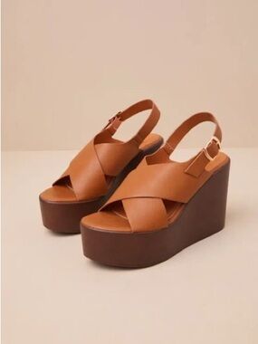 Universal Thread- Women's Naomi Wood Wedge Heels Size 12